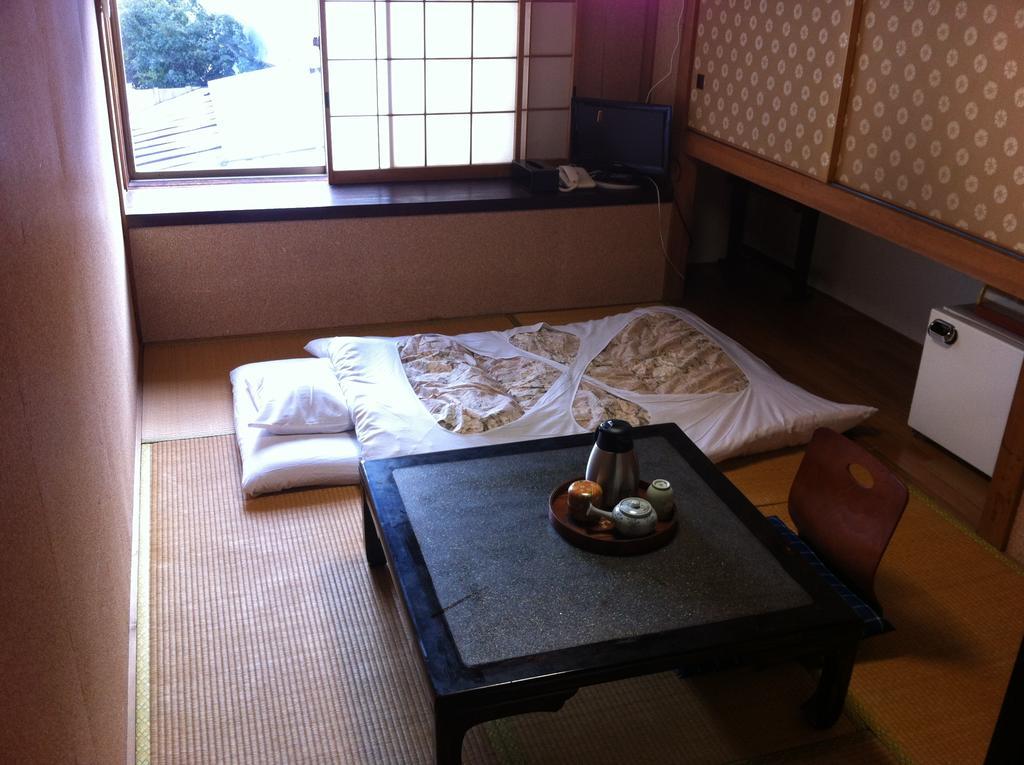 Kamesei Ryokan Chikuma Exteriör bild